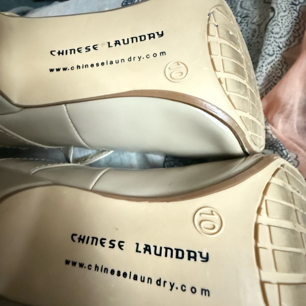 Patent Leather Chinese Laundry heels.  *Like new!!**  F*ck me pumps!!! - Picture 13 of 14